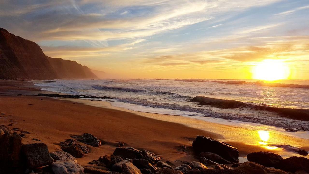 Apple Beach House Apartment Sintra Bagian luar foto