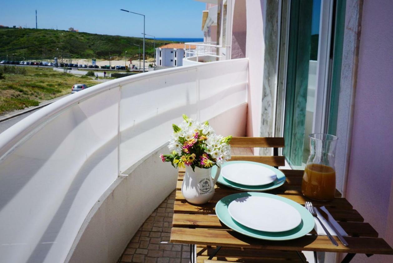 Apple Beach House Apartment Sintra Bagian luar foto